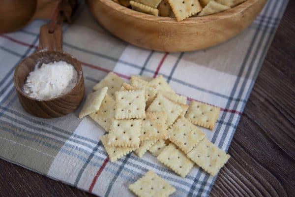 Cheesy Garlic Crackers