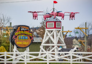 ripley's old macdonald mini golf in sevierville