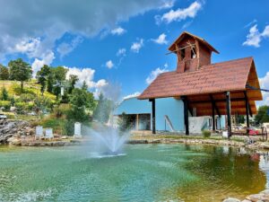 skyland ranch fountain in sevierville tn