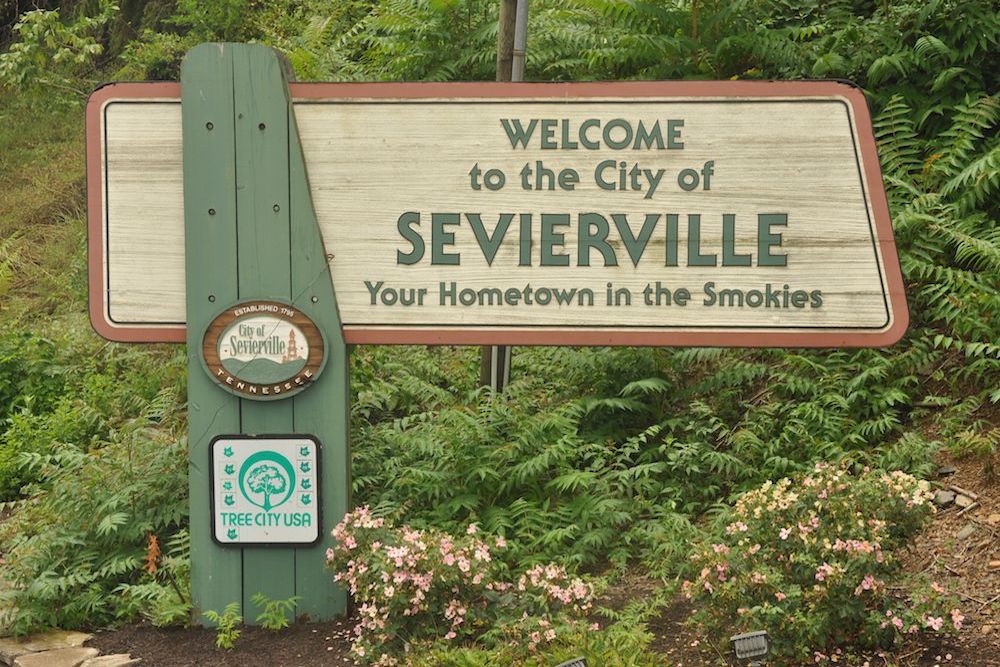 Sevierville welcome sign