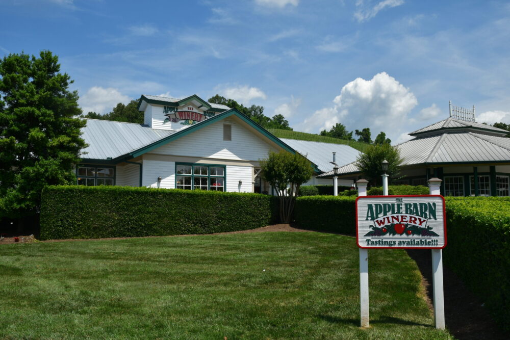 the apple barn in sevierville tennessee